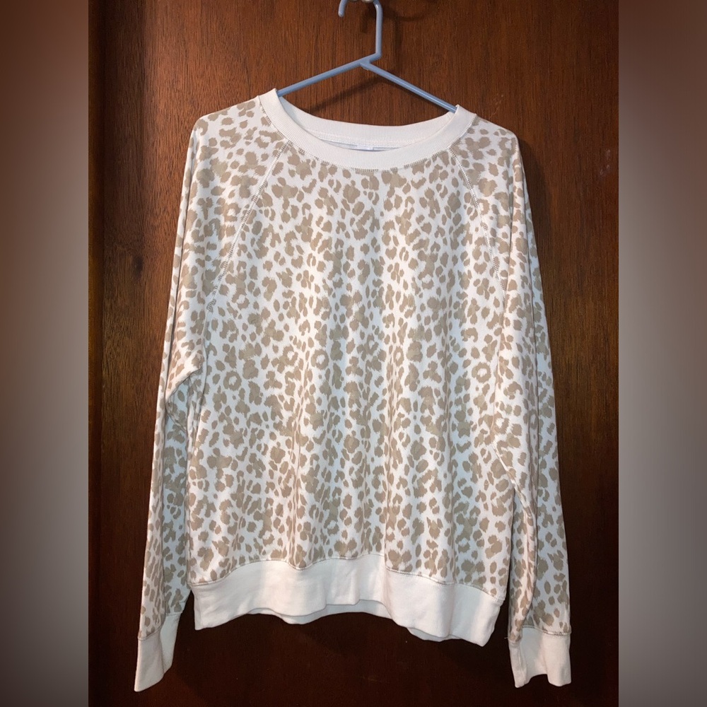 Leopard Sweatshirt Size Large “Tall” Pullover Animal Print Thermal Old Navy